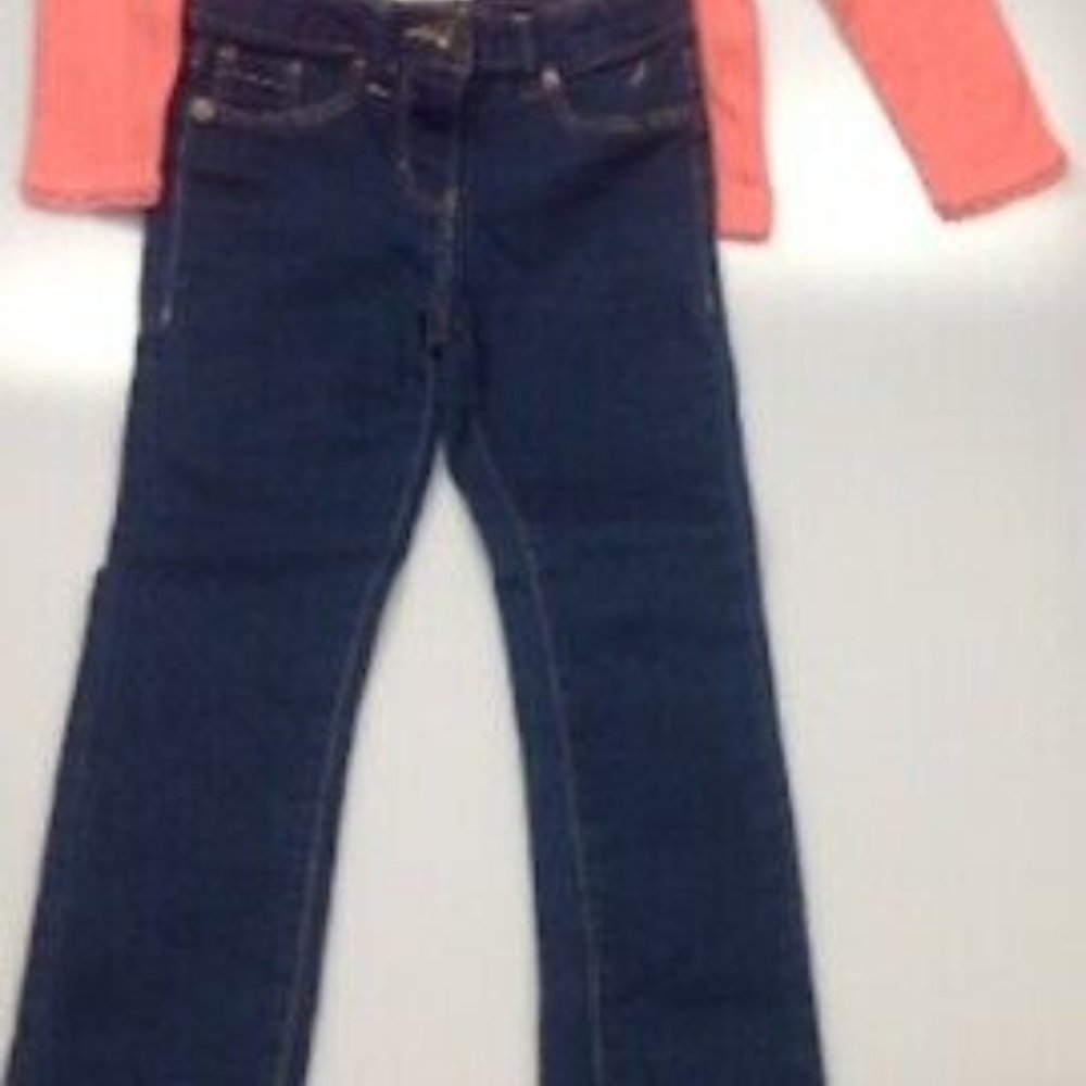 Natica Girl - Picture 2 of 2